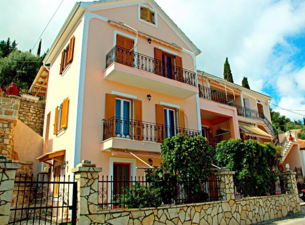 Ioli Apartment Βαθύ Εξωτερικό φωτογραφία